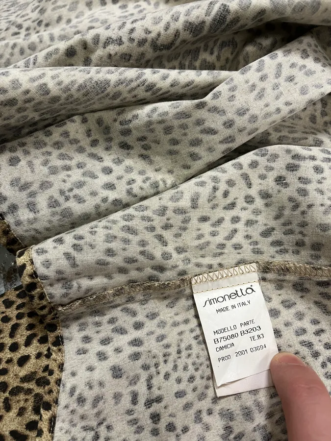 2000s Roberto Cavalli Beige & Black Leopard Shirt - Image 10