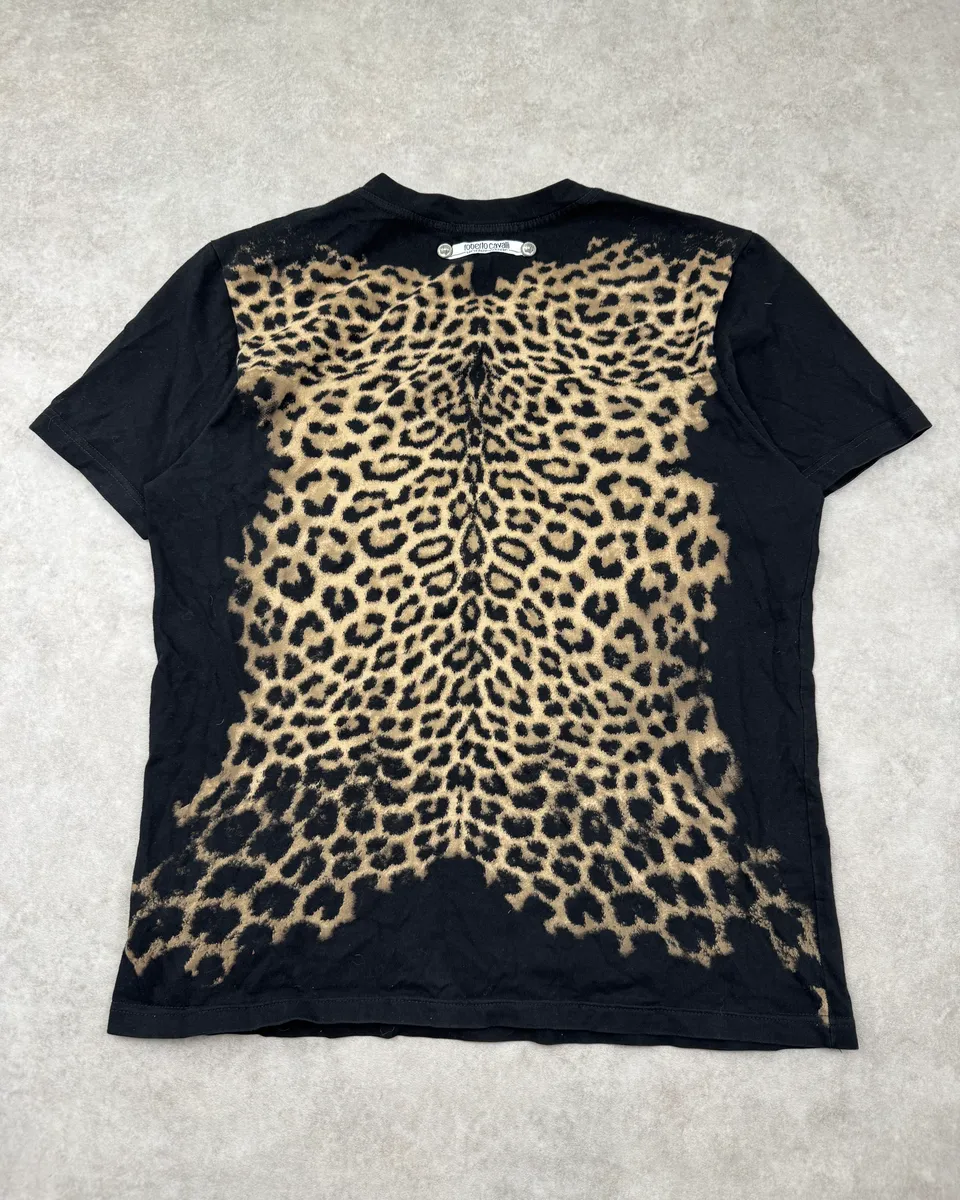 2000s Roberto Cavalli Black Leopard Print T-Shirt - Image 9