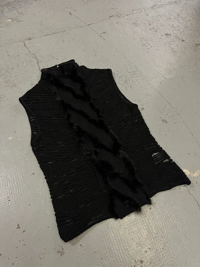 2000s Roberto Cavalli Black Mesh Pleats Fur Tank Top - Image 4