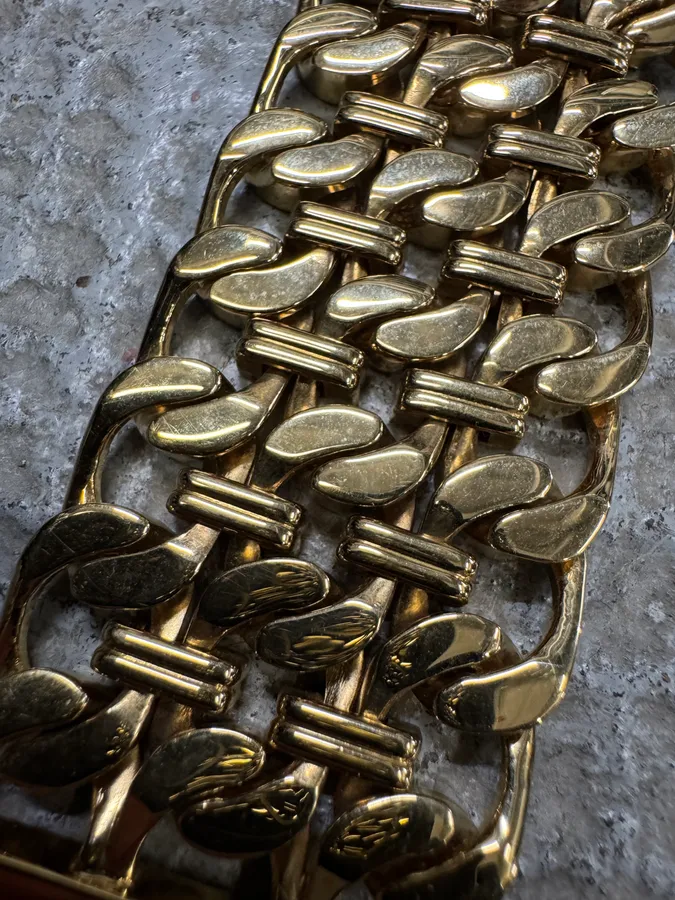 2000s Roberto Cavalli Chain Linked Gold Contemporary Watch - Image 7