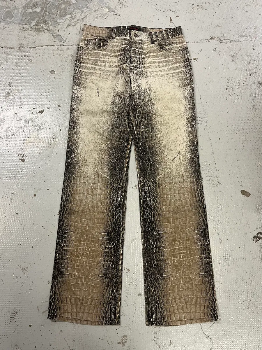 2000s Roberto Cavalli Crocodile Grey & Beige Jeans - Image 5