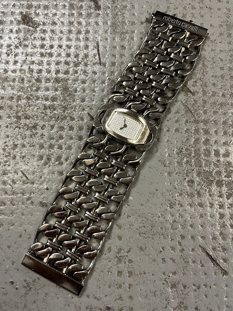 2000s Roberto Cavalli Double Chain Silver Steel Contemporary  Watch - Image 2