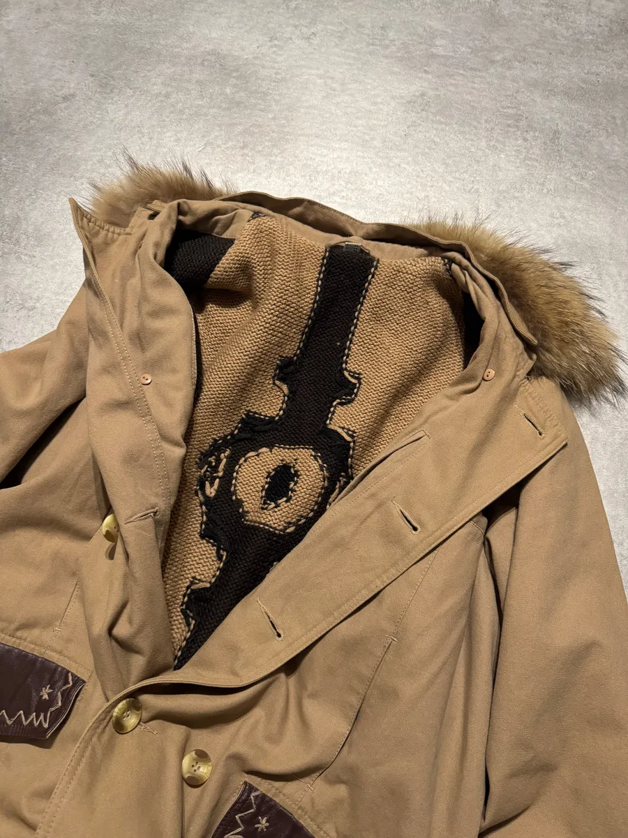 2000s Roberto Cavalli Fur Collar Beige Long Jacket - Image 5