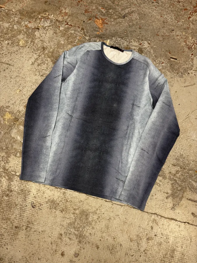 2000s Roberto Cavalli Gradient Blue Scales Effect Longsleeves - Image 3
