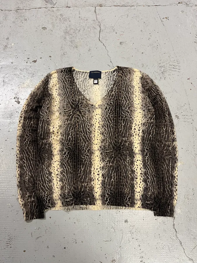 2000s Roberto Cavalli Leopard Beige Knit V Neck Sweater