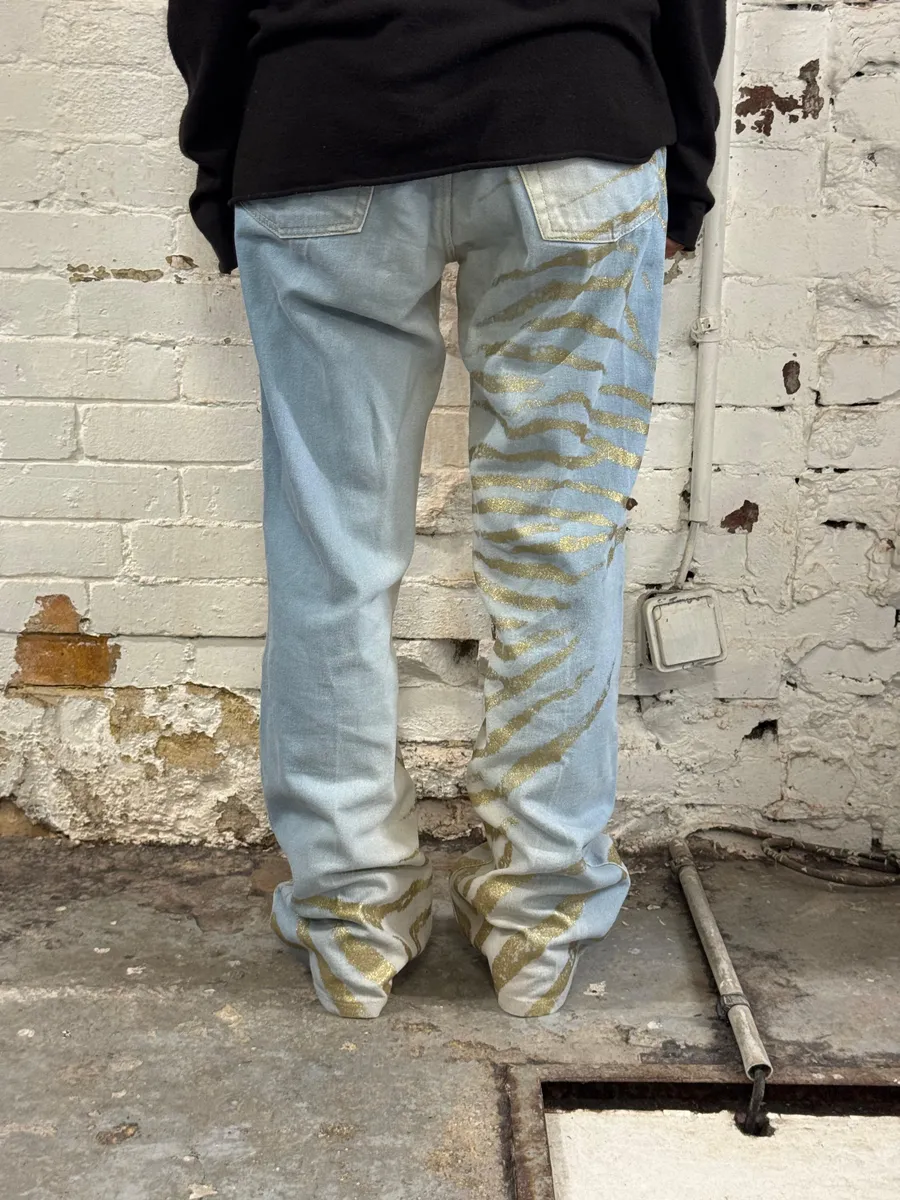 2000s Roberto Cavalli Light Blue Denim Gold Zebra Print Jeans - Image 4