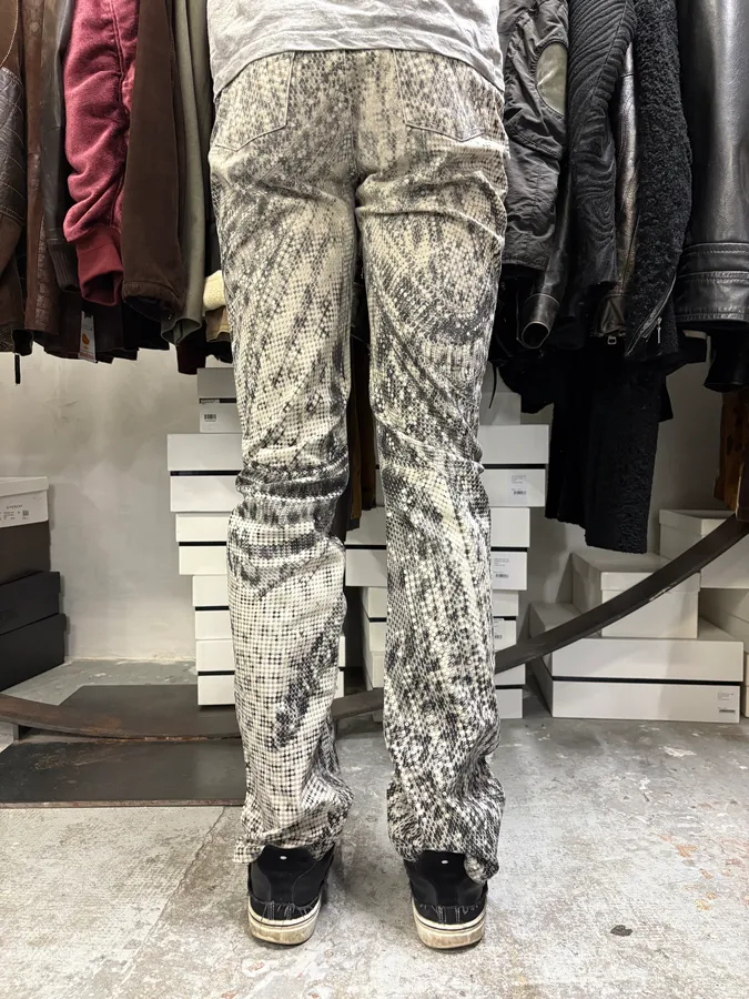 2000s Roberto Cavalli Luxury Animal Print Grey Pants - Image 4