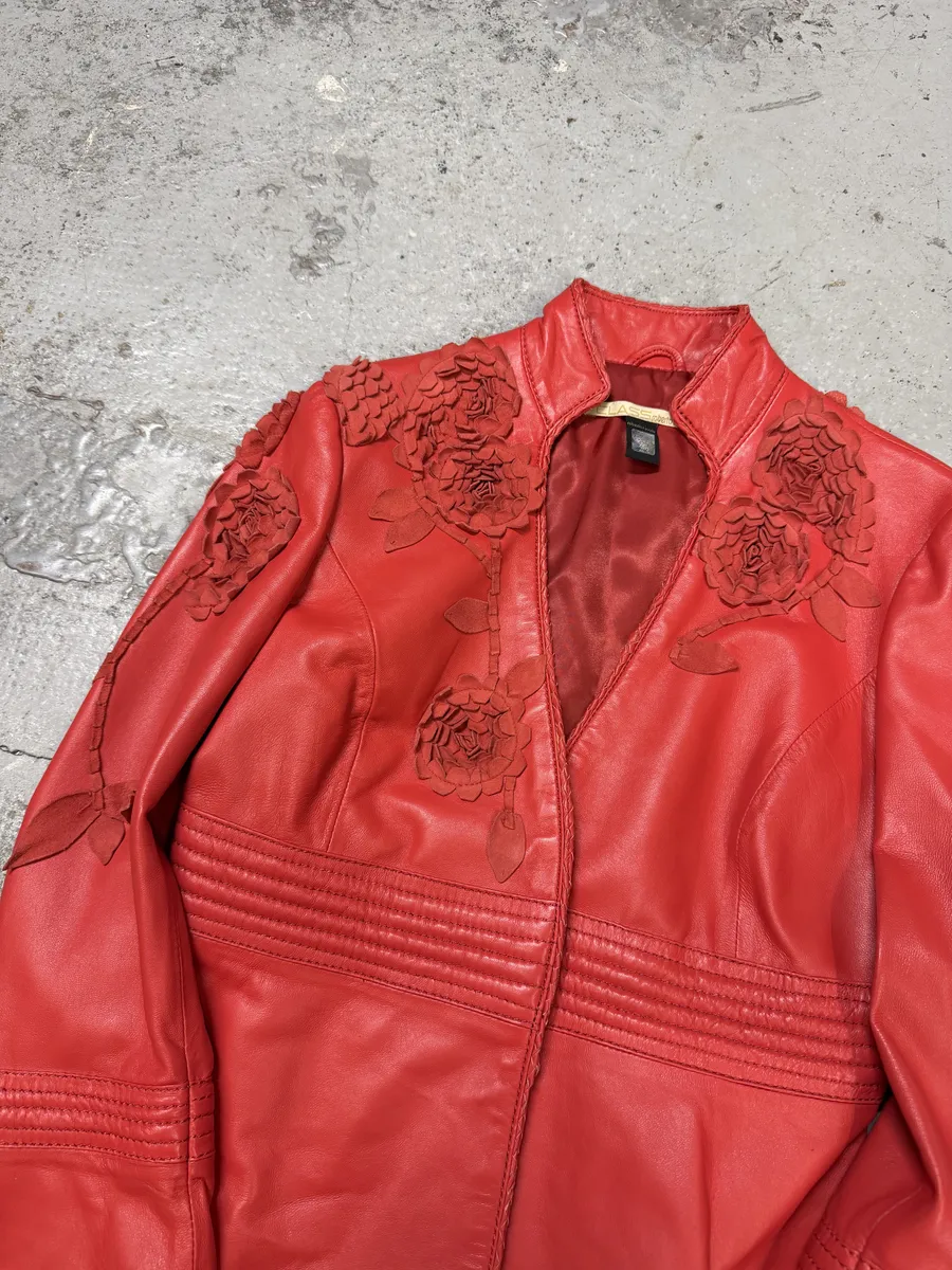 2000s Roberto Cavalli Roses Flowers Patchwork Red Leather Jacket - Image 9