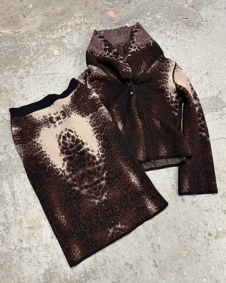2000s Roberto Cavalli Wool Abstract Leopard Pattern Skirt & Jacket Set - Image 2