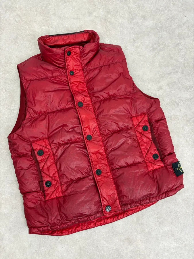 2000s Stone Island Down Red Nylon Quilted Vest Jacket - Image 5