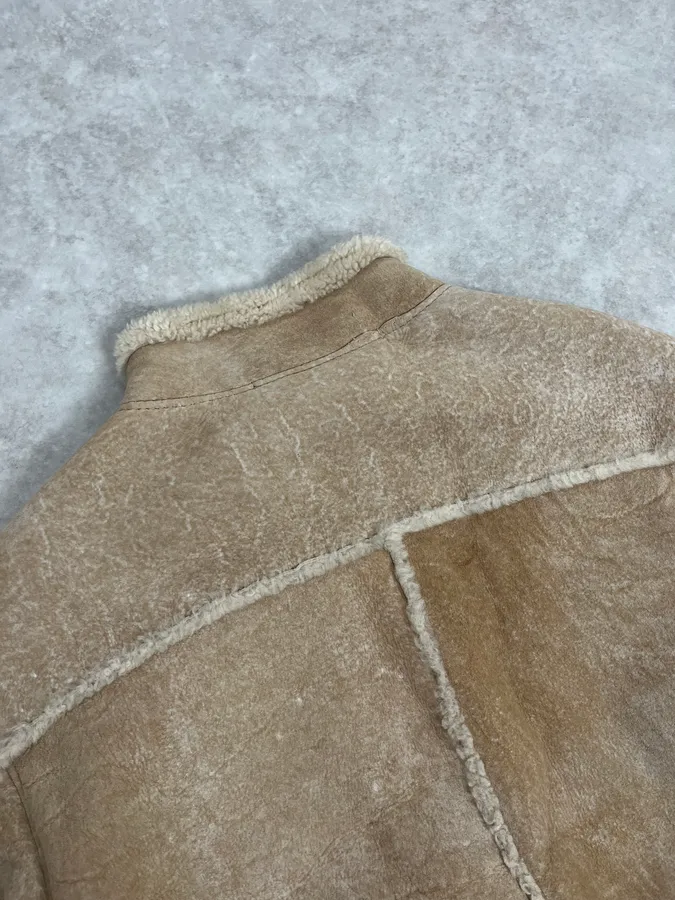 2000s Valentino Beige Shearling Leather Jacket - Image 7