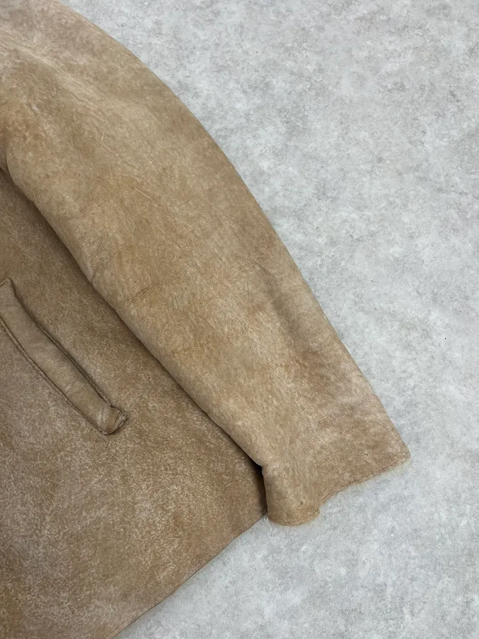 2000s Valentino Beige Shearling Leather Jacket - Image 9
