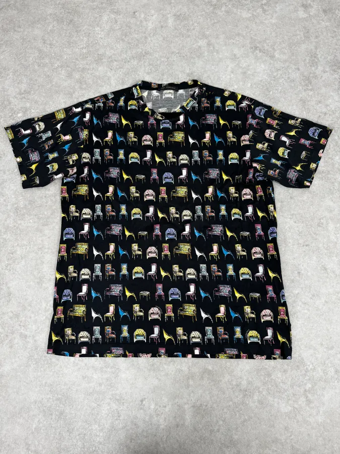 2000s Versace Black Comfortable Chairs T-Shirt