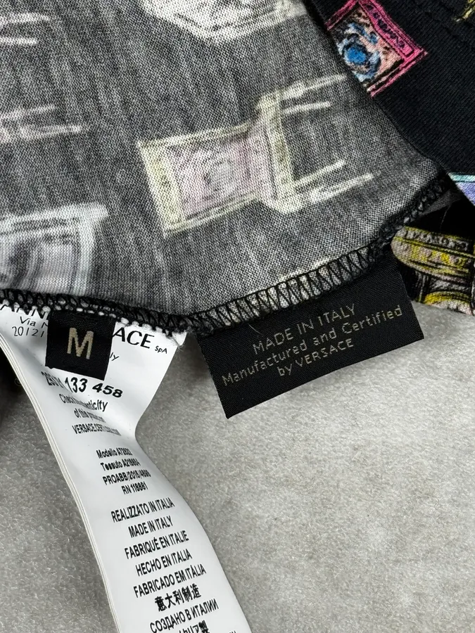 2000s Versace Black Comfortable Chairs T-Shirt - Image 10