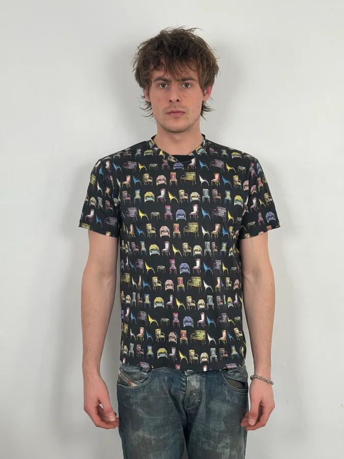 2000s Versace Black Comfortable Chairs T-Shirt - Image 2