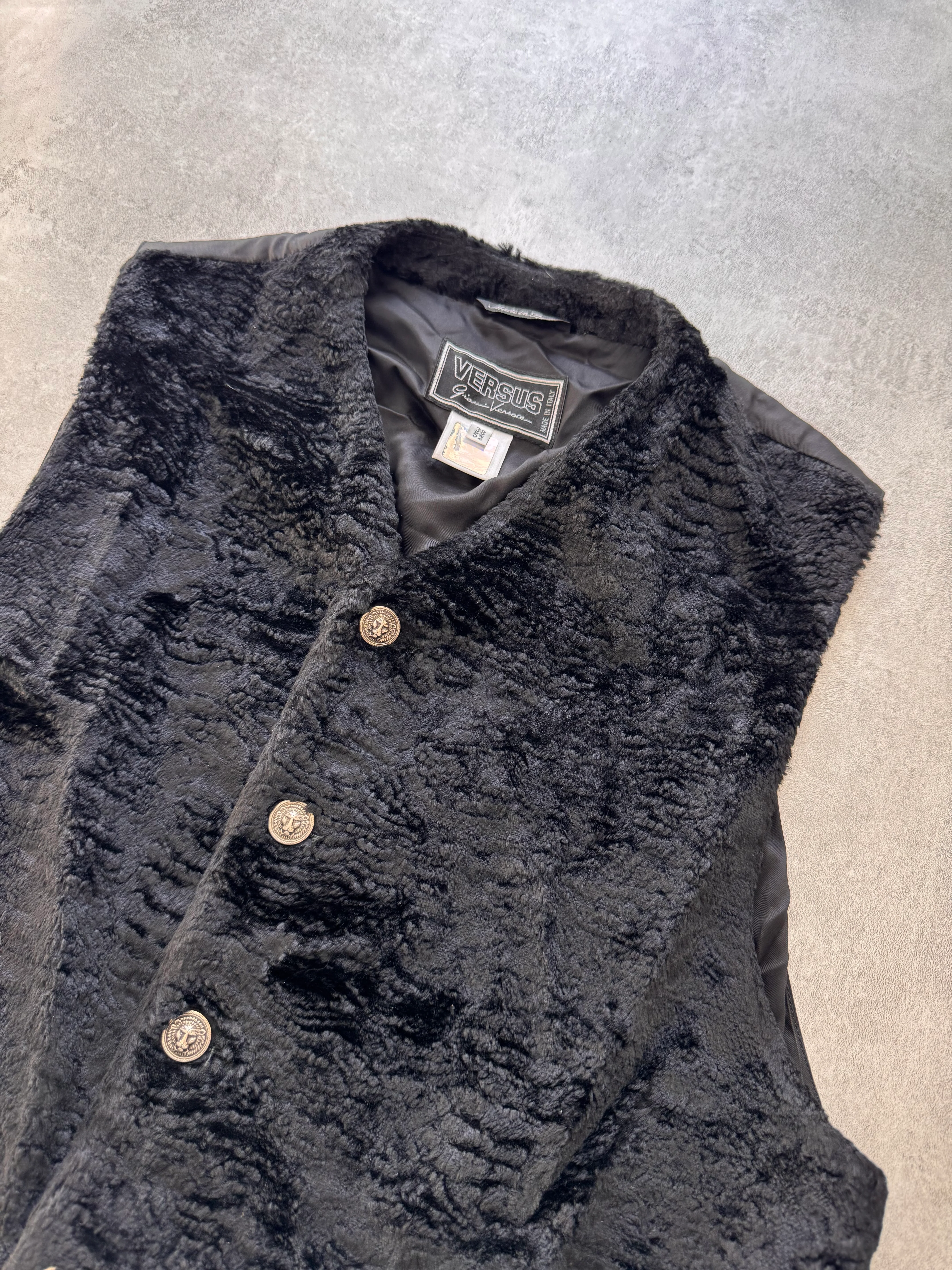 2000s Versace Black Faux Fur Vest - Image 2