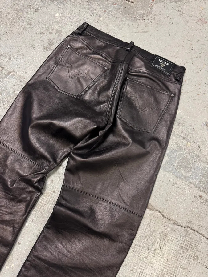 2000s Versace Black Leather Pants - Image 7
