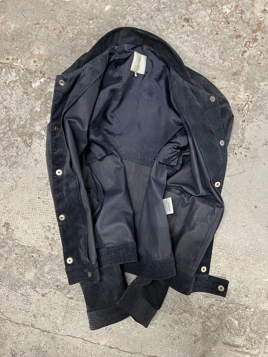 2000s Versace Buttoned Navy Suede Leather Jacket - Image 10