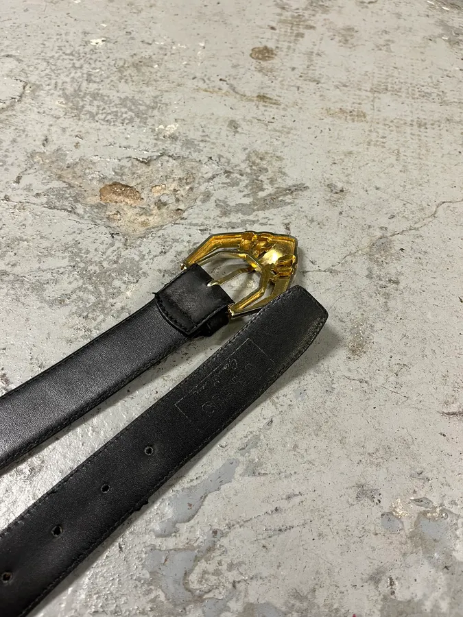2000s Versace Golden Futuristic V Black Leather Belt - Image 5