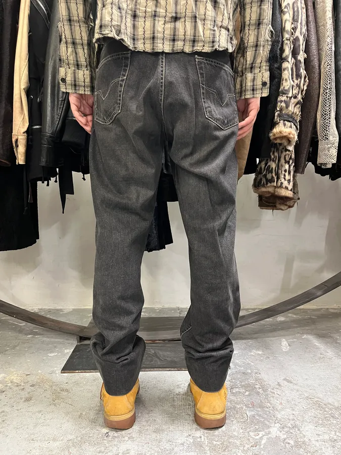 2000s Versace Grey Straight Denim Jeans - Image 2