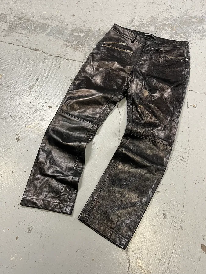 2000s Versace Oil Spill Black Premium Leather Pants - Image 6