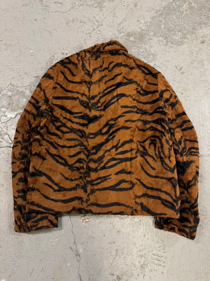 2000s Versace Tiger Fur Effect Buttoned Jacket - Image 5