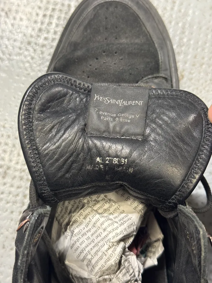 2000s Yves saint Laurent Black Leather Suede Sneakers - Image 7