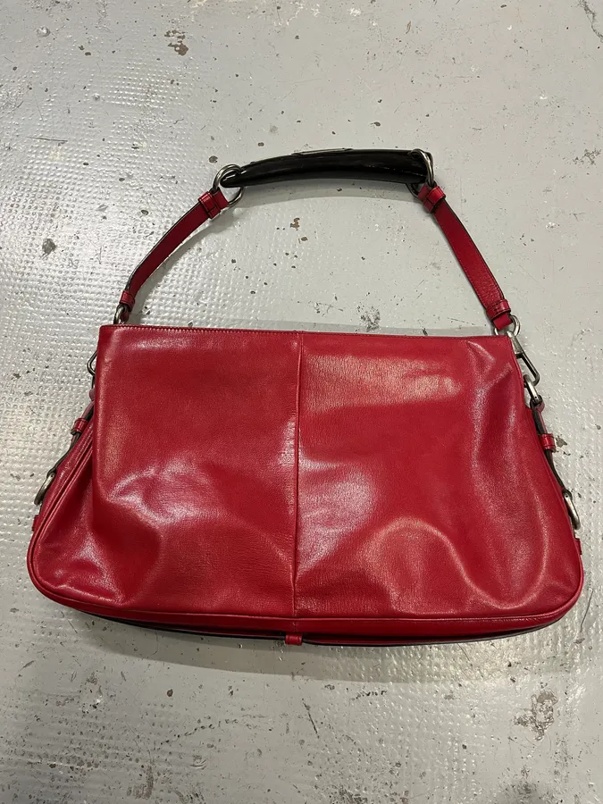 2000s Yves Saint Laurent By Tom Ford Red Leather Mombasa Black Horn Handle Bag - Image 9