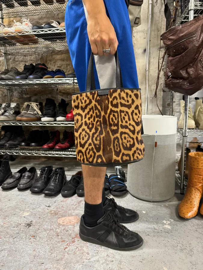 2000s Yves Saint Laurent Leopard Fur Leather Bag - Image 2