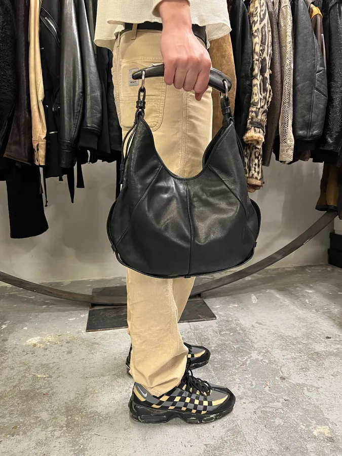 2000s Yves Saint Laurent Tom Ford Mombasa Black Horn Handle Leather Bag - Image 2
