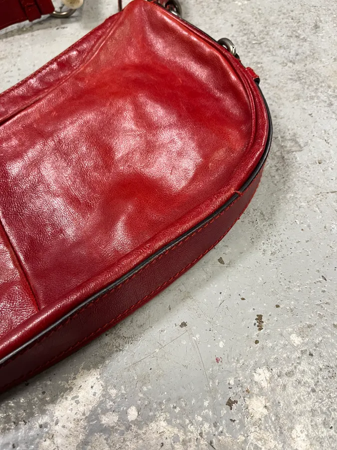 2000s Yves Saint Laurent Tom Ford Mombasa Red Leather Organic Horn Shoulder Bag - Image 9