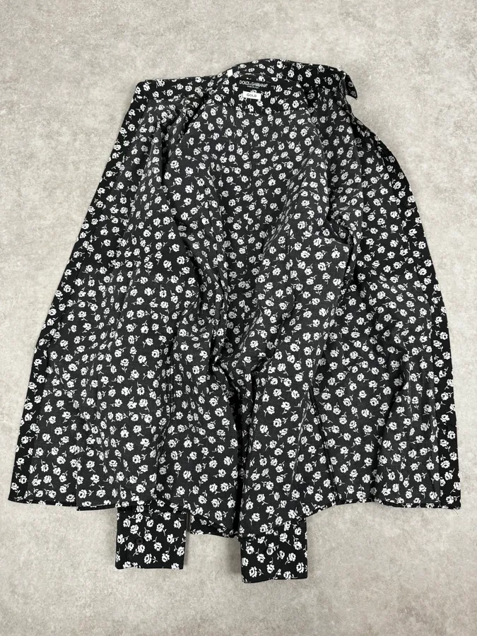 2010s Dolce & Gabbana Black & White Floral Premium Shirt - Image 7