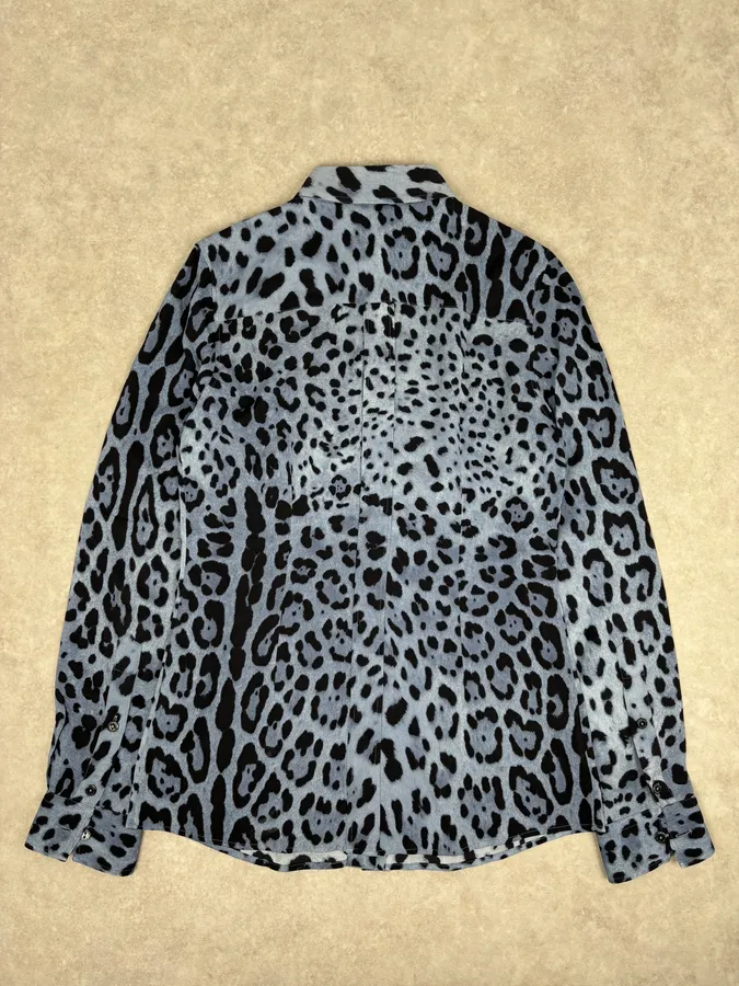 2010s Dolce & Gabbana Blue Leopard Print Silk Shirt - Image 5