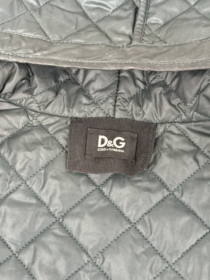2010s Dolce & Gabbana Dark Green Quilted Hooded Nylon Vest - Image 8