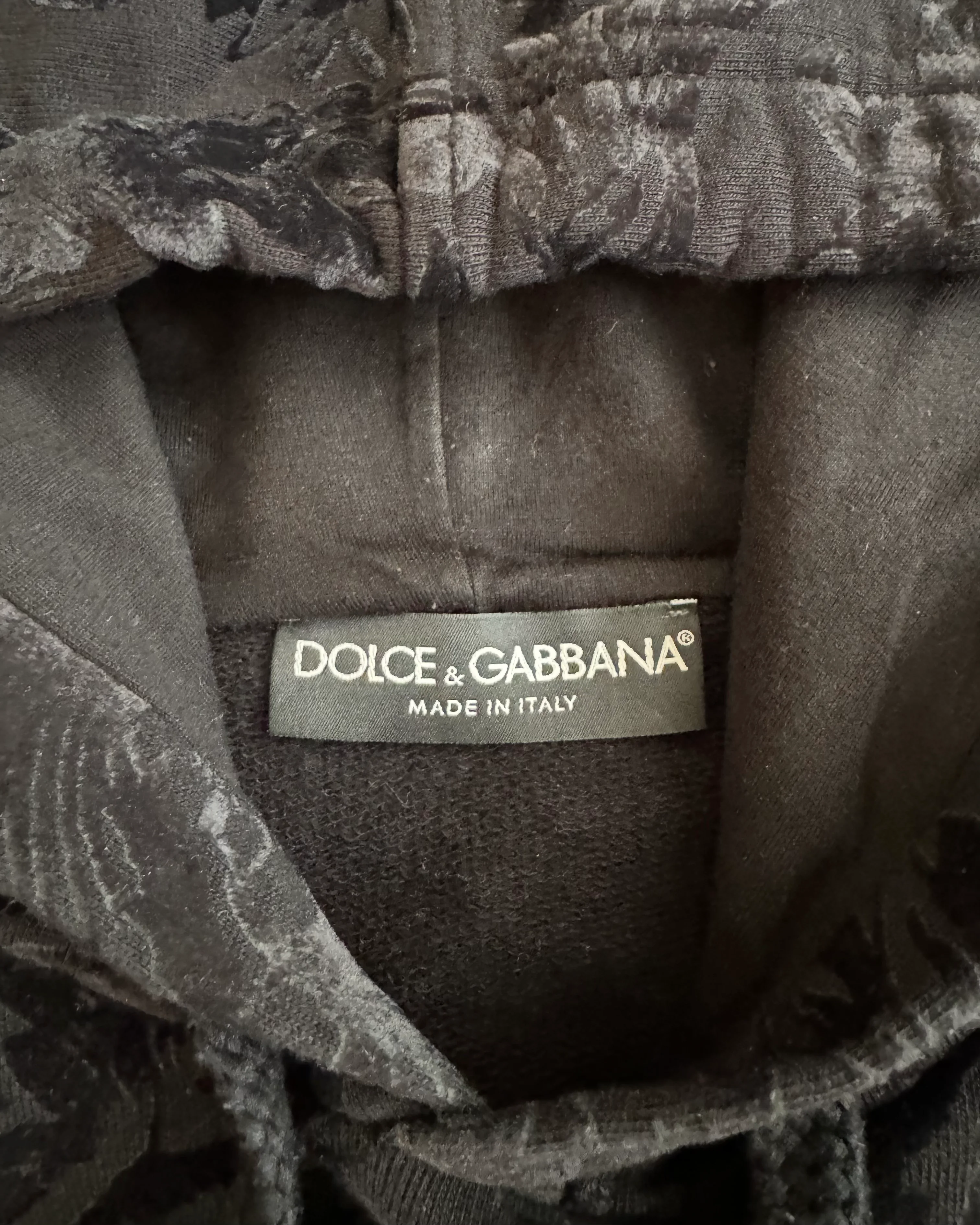 2010s Dolce & Gabbana Floral Velvet Hoodie - Image 5