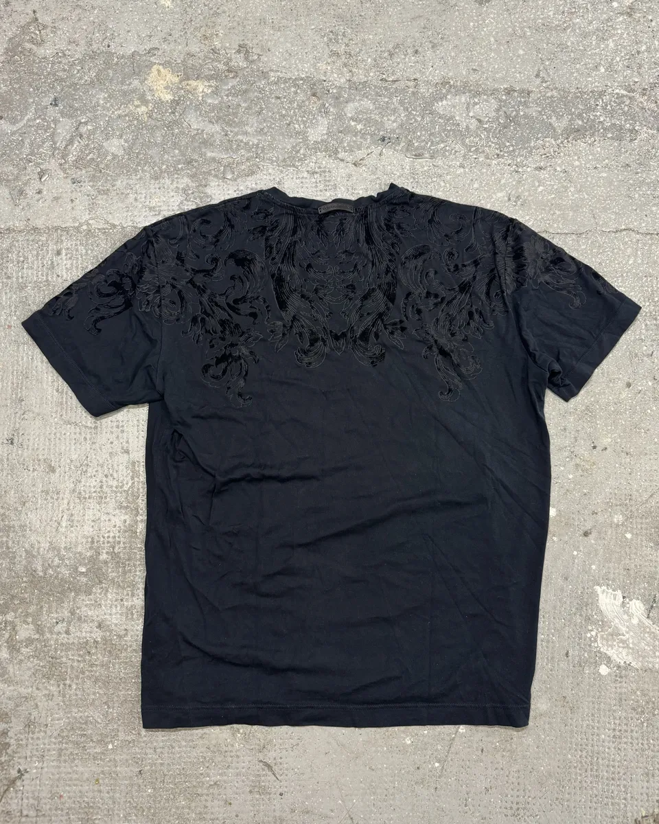 2010s Dolce & Gabbana Floral Velvet Tee-Shirt - Image 2