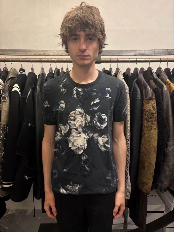 2010s Dolce & Gabbana Flowers Print Grey T-Shirt - Image 2