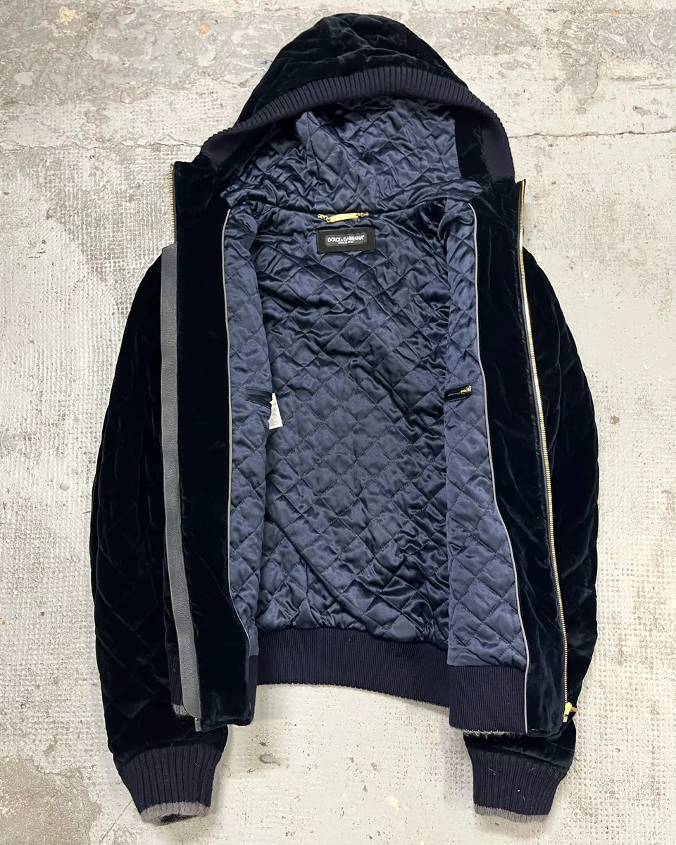 2010s Dolce & Gabbana Navy Velvet Hooded Bomber Jacket - Image 8