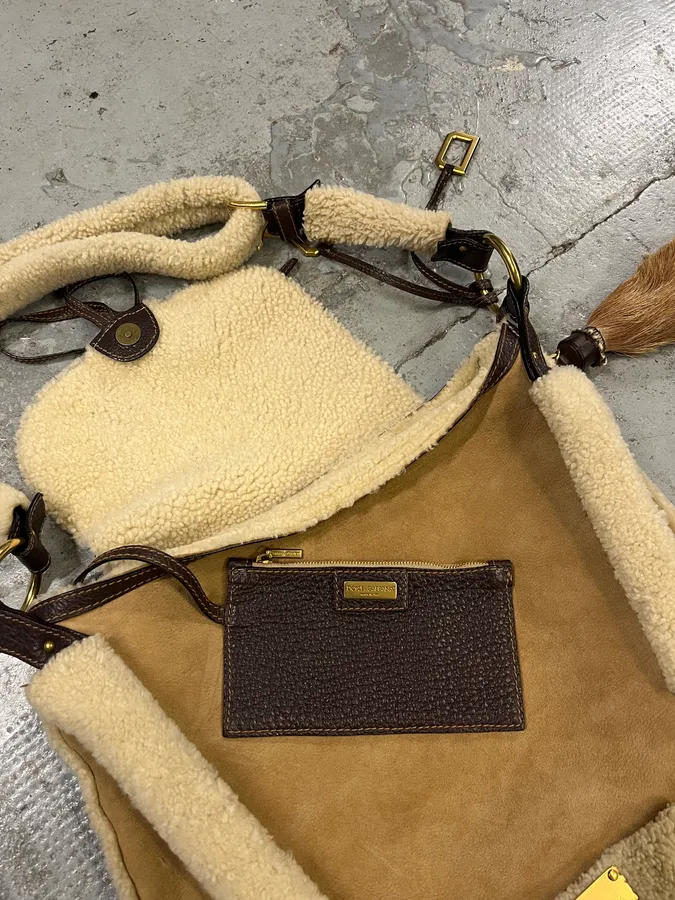 2010s Dolce & Gabbana Shearling Beige Shoulder Bag - Image 10