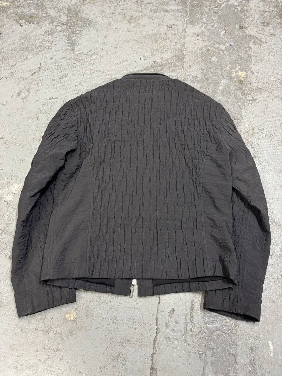2010s Giorgio Armani Black Plissed Light Jacket - Image 8