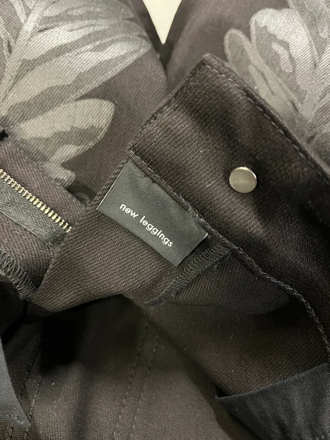 2010s Gucci Black Leaves Pants - Image 14