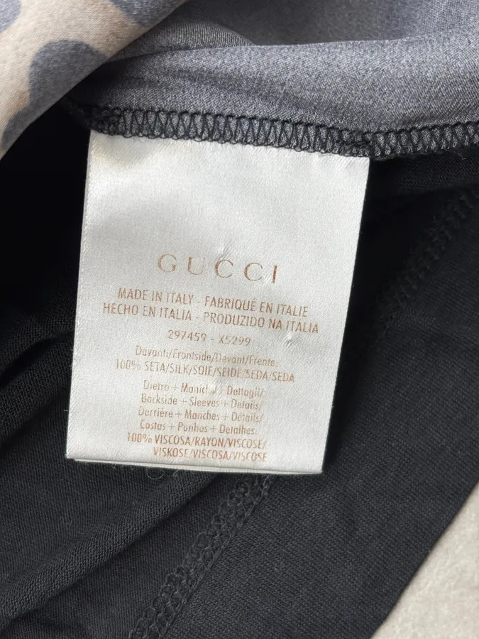 2010s Gucci Black Silk Leopard T-Shirt - Image 9