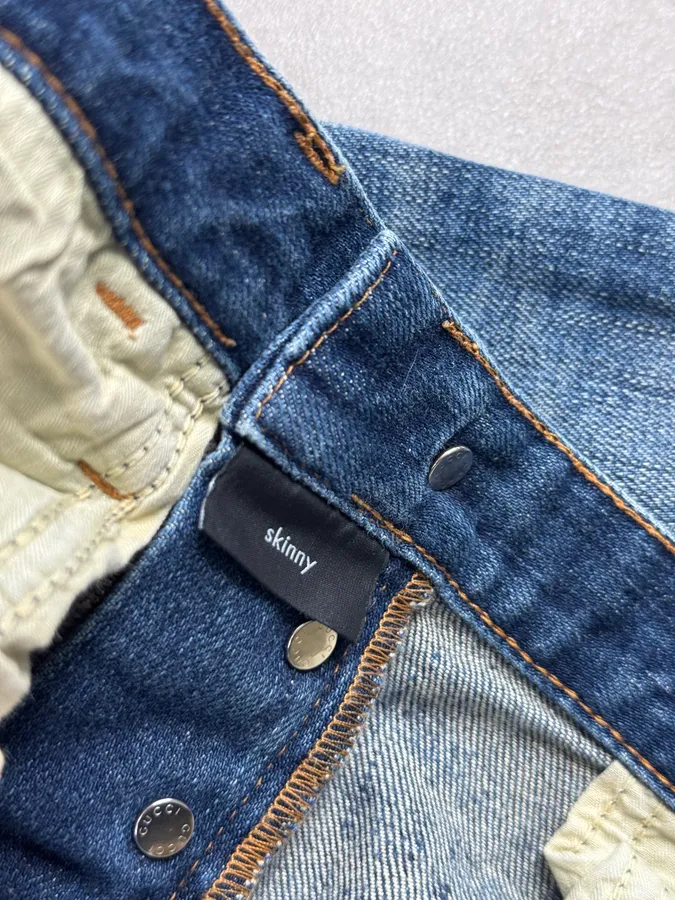 2010s Gucci Blue Faded Slim Denim Jeans by Frida Giannini - Image 12