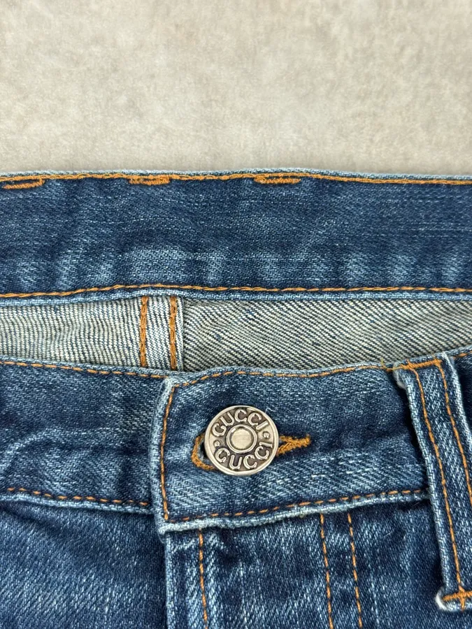 2010s Gucci Blue Faded Slim Denim Jeans by Frida Giannini - Image 9