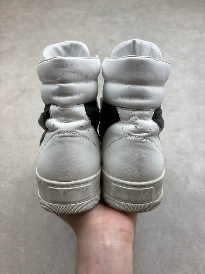 2010s John Galliano Black & White High Leather Sneakers - Image 7