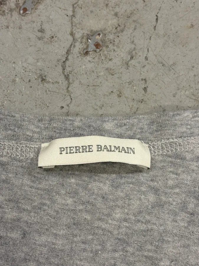 2010s Pierre Balmain Angels V-Neck Grey T-Shirt - Image 8