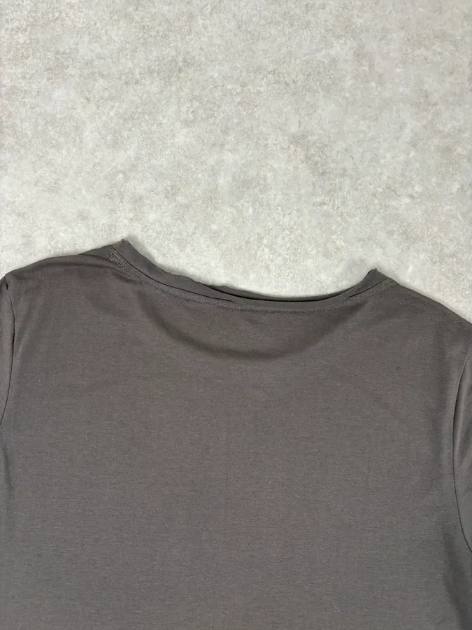 2010s Ralph Lauren Leopard Charcoal Grey Cotton T-Shirt - Image 6