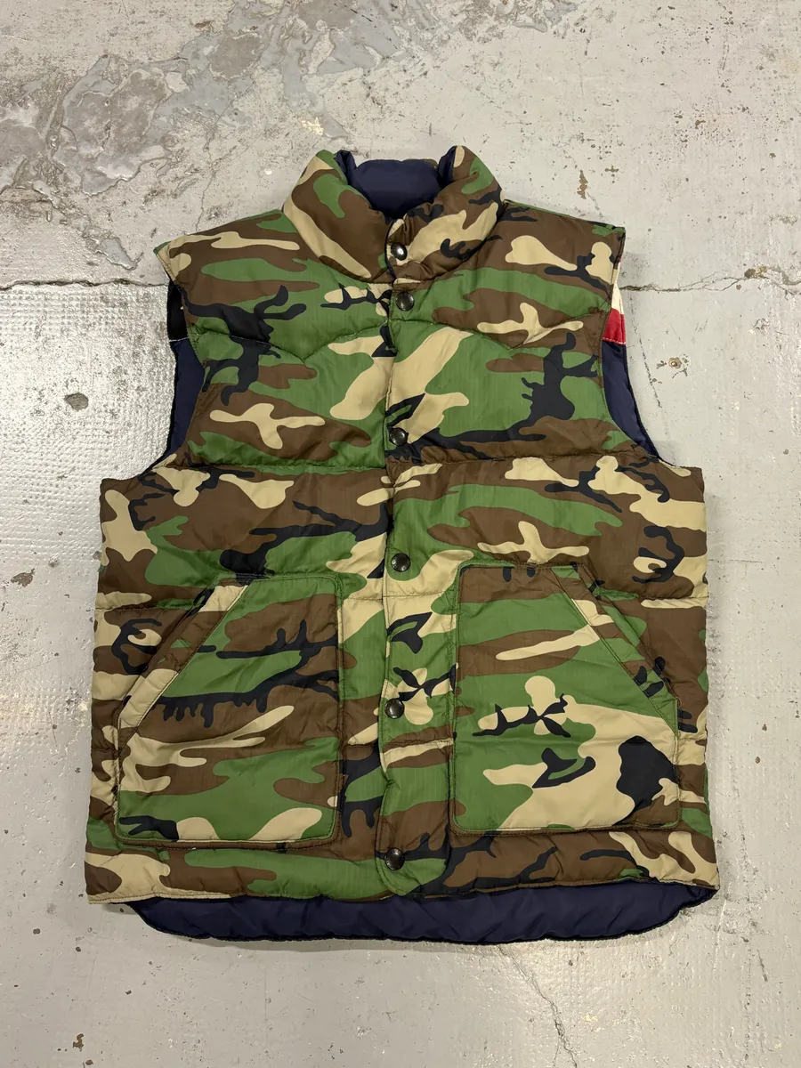 2010s Ralph Lauren Navy Camo Reversible American Flag Puffer Vest - Image 2