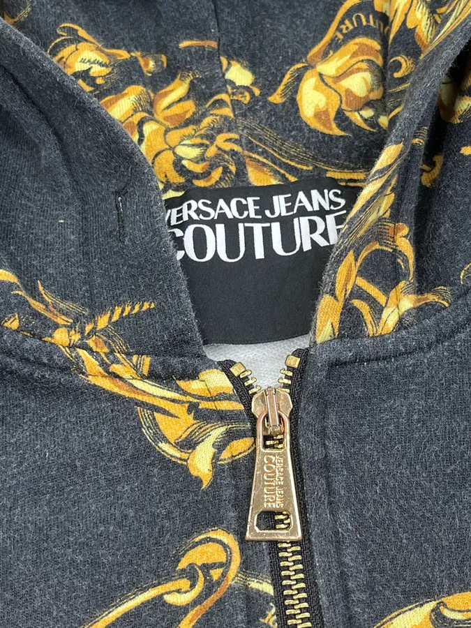 2010s Versace Black Royal Golden Baroque Zip-up Hoodie - Image 7