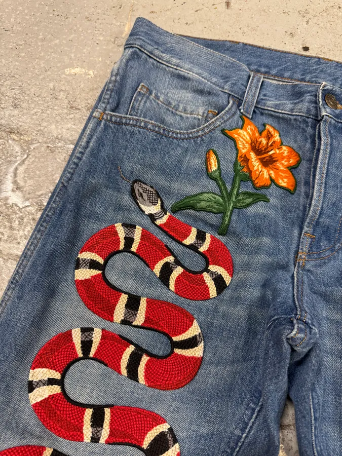 2016 Gucci Snake Emboired Denim Jeans - Image 7